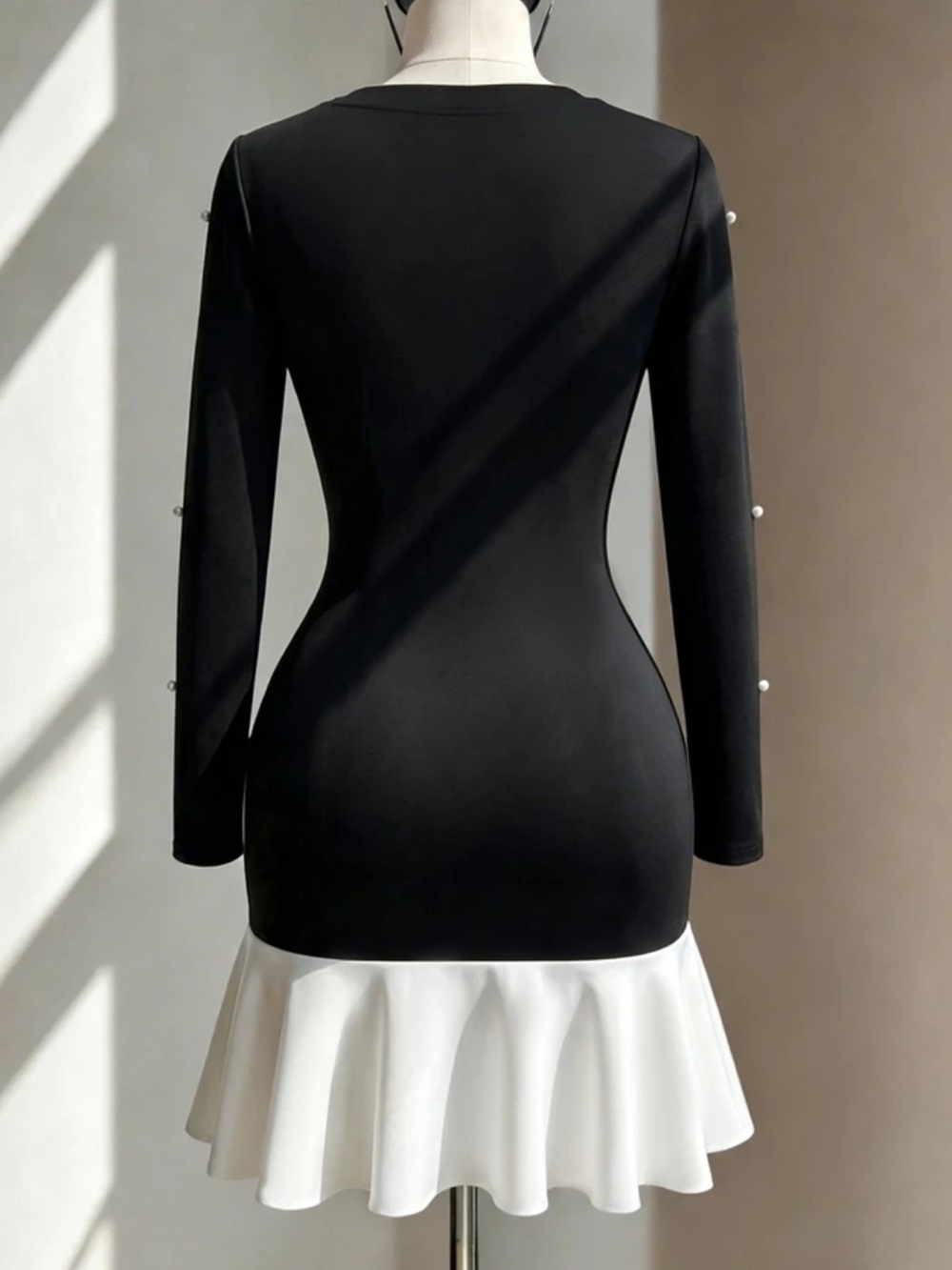 Women's Elegant French Round Neck Beaded Fitted Versatile Knit Long - Picture 5 of 5
